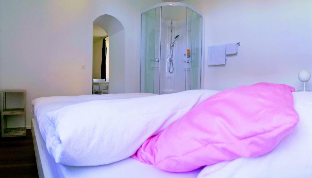 Rooms-Zimmer Neuhausen Am Rheinfall Dış mekan fotoğraf